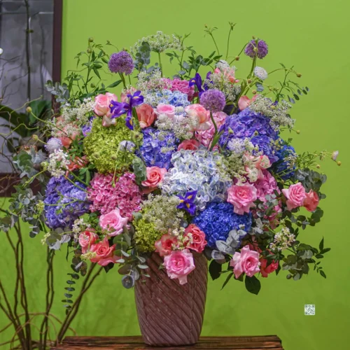 bình hoa cẩm tus cầu